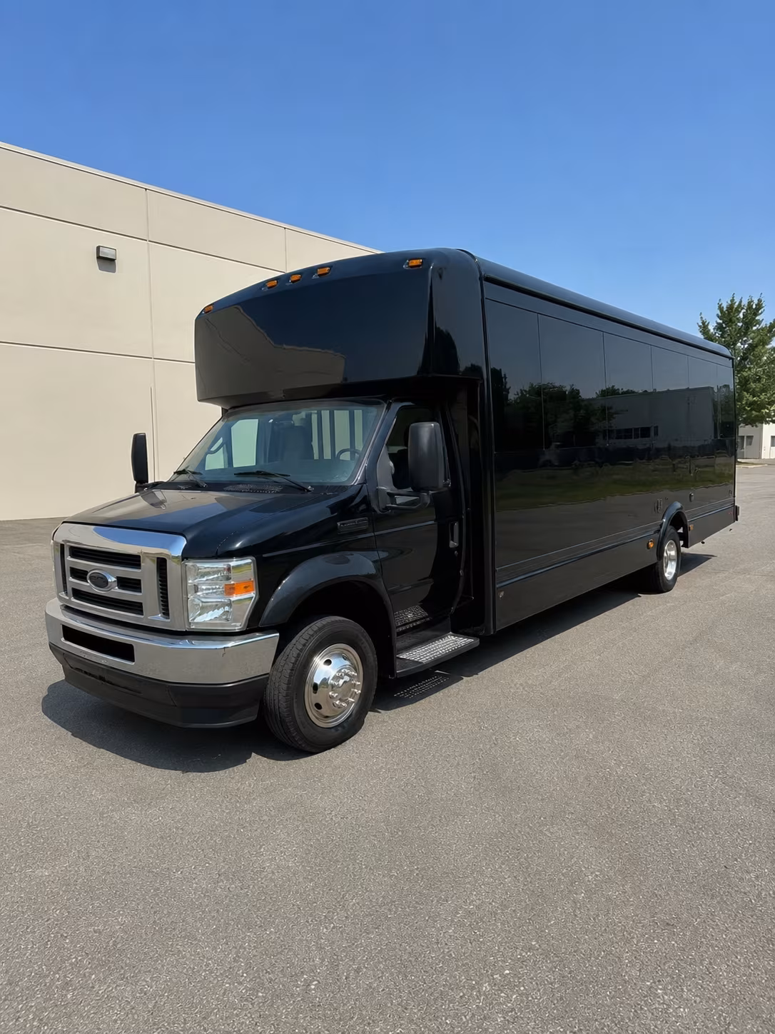 Mesa Birthday, Sweet 16, & Quinceañera Party Bus Rentals
